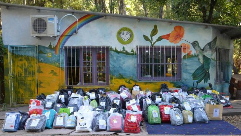 Proyecto Mochi: solidaridad para equipar a los nios en la escuela